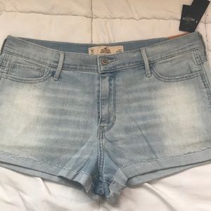 Hollister High Rise Denim Short-Shorts